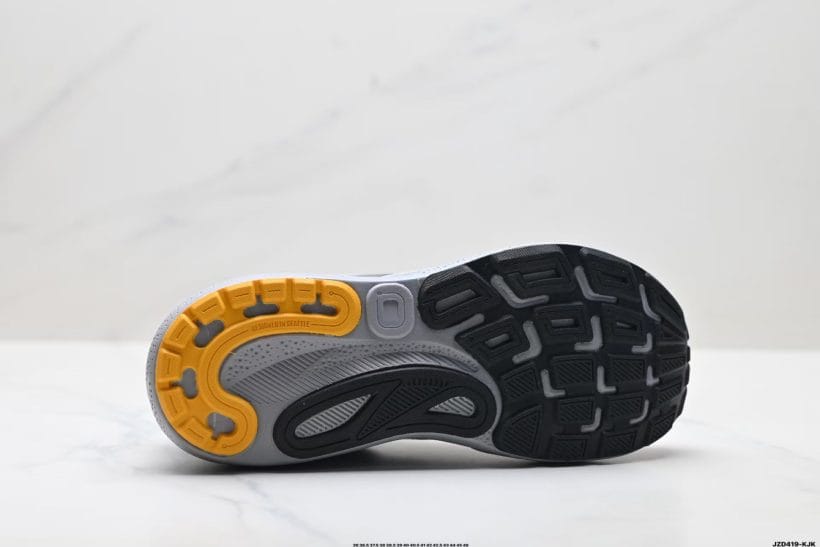 About Us - Brooks Adrenaline GTS 24 Brooks Adrenaline GTS 24