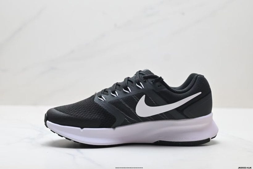 Nike Run Swift 3 cushioned midsole detail