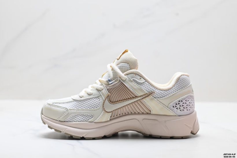 Nike Zoom Vomero 5 side view
