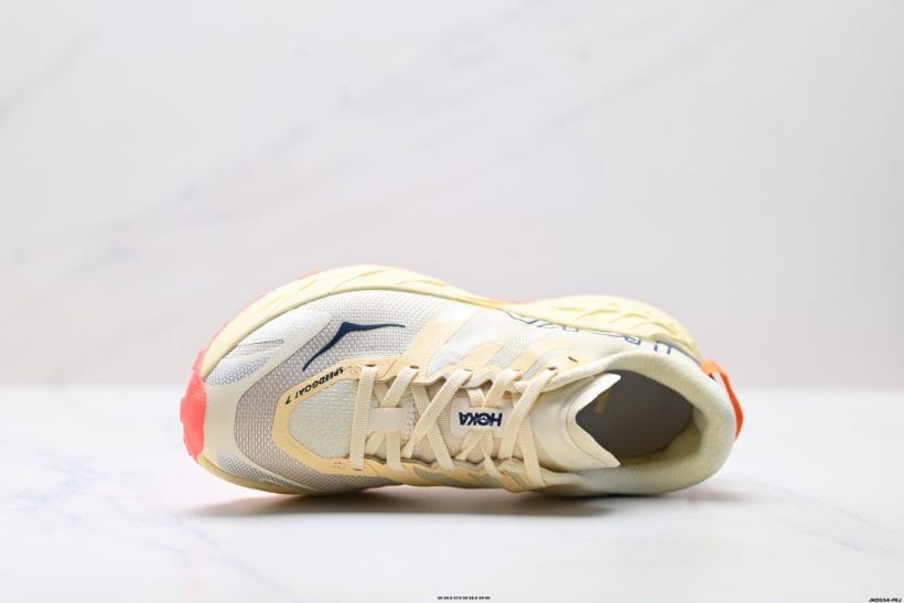 About Us - HOKA ONE ONE SPEEDGOAT 7 HOKA ONE ONE SPEEDGOAT 7