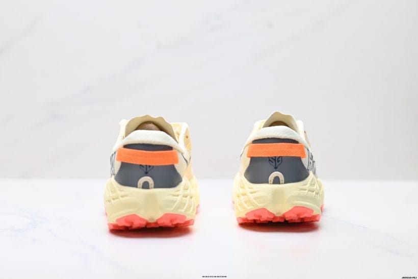 About Us - HOKA ONE ONE SPEEDGOAT 7 HOKA ONE ONE SPEEDGOAT 7